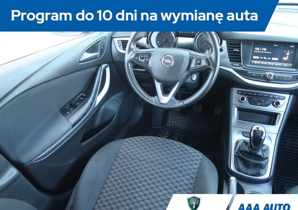 Opel Astra cena 43000 przebieg: 148386, rok produkcji 2019 z Kamienna Góra małe 172